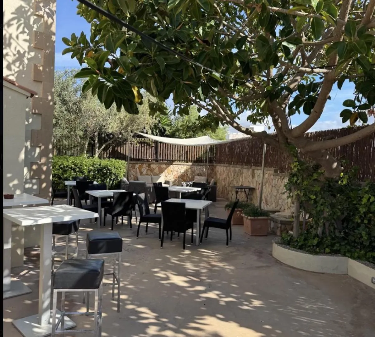 Traumhafte Finca Auf Mallorca Mit Pool 1A Lage Direkt Am Meer Bei Es Trenc Bootstouren Auf Anfrage Moeglich Sa Ràpita