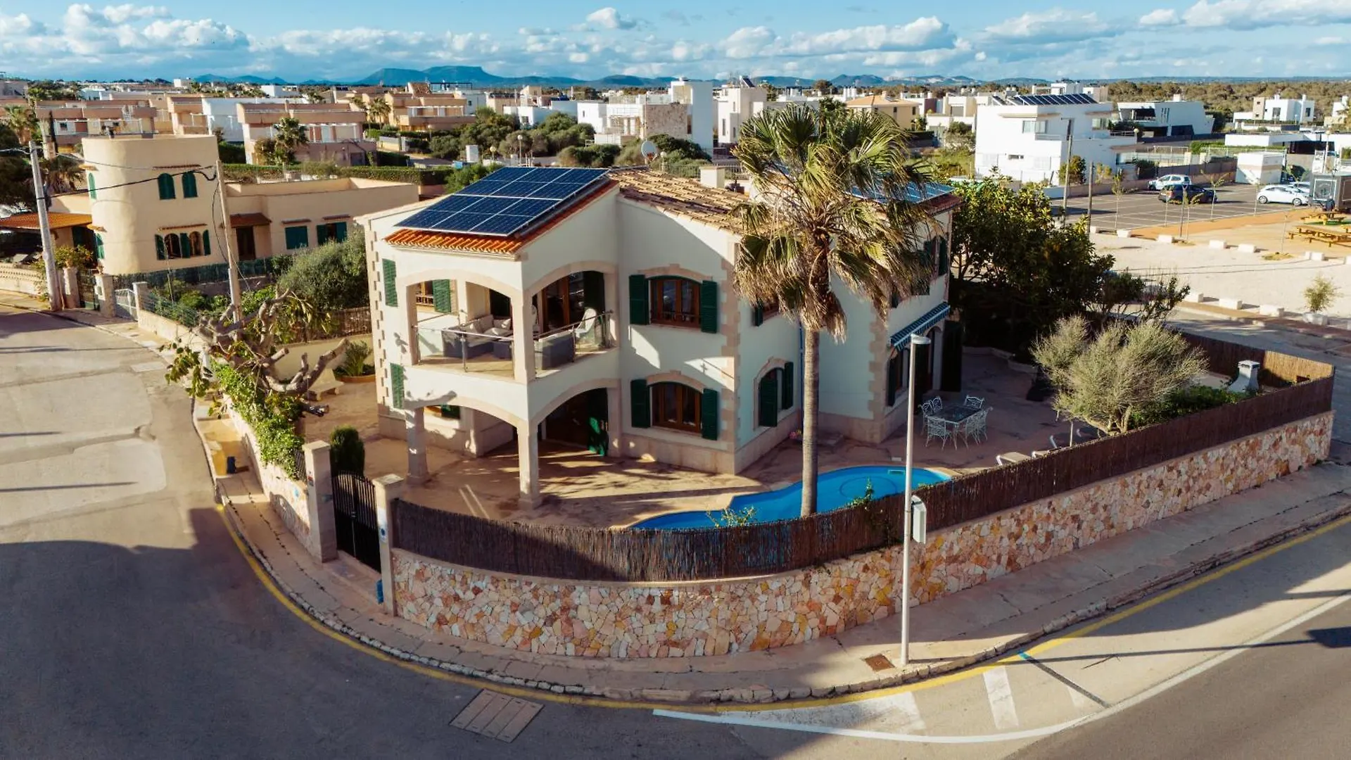 Traumhafte Finca Auf Mallorca Mit Pool 1A Lage Direkt Am Meer Bei Es Trenc Bootstouren Auf Anfrage Moeglich Sa Ràpita